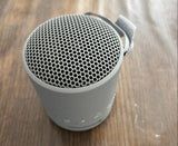 Sony Bluetooth Speaker Modèle XB100 – Gris pâle (XB100/H) sans le câble USB