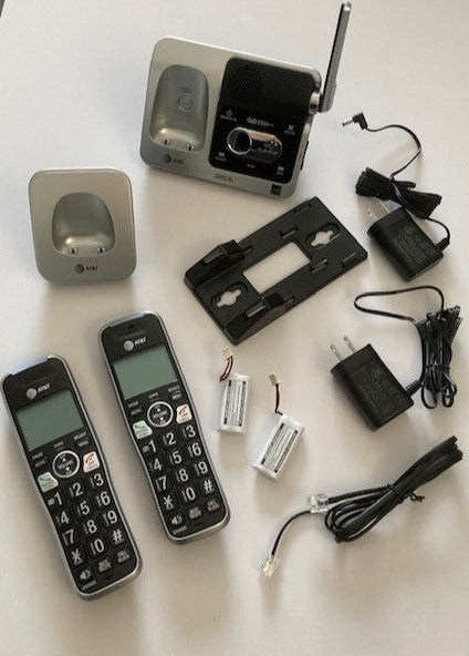 Téléphones sans fil à deux combinés AT&T modèle: BL102-2S