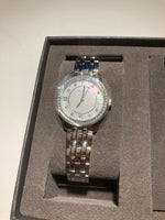 Ensemble-cadeau montre-bracelet et collier en acier inoxydable avec cristaux pour femmes de Bulova Modèle : 96X155