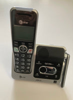 Téléphones sans fil à deux combinés AT&T modèle: BL102-2S