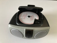 CURTIS Sylvania SRCD243M-SILVER Modèle  SRCD243 Portable Lecteur CD avec AM/FM Radio, Boombox (Gris-Argenté)